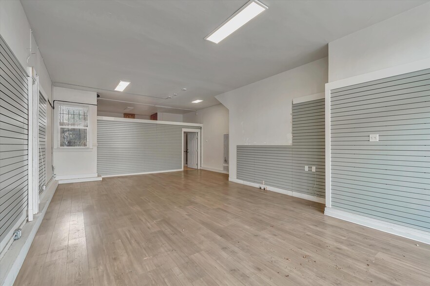 More Photos Of 1156-1158 Geneva Ave, San Francisco Flex For Sale