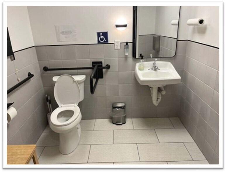 More Photos Of 135 Main St, Westport Storefront For Sale