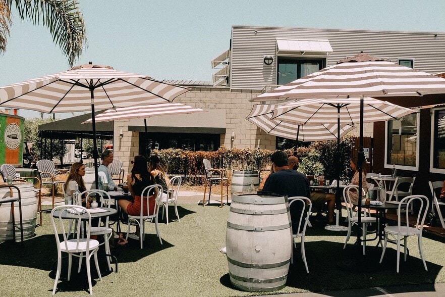 More Photos Of 342-346 S Cedros Ave, Solana Beach Restaurant For Lease