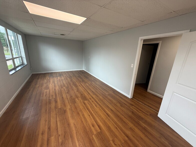 More Photos Of 3565 McCall Pl, Doraville Distribution For Sale