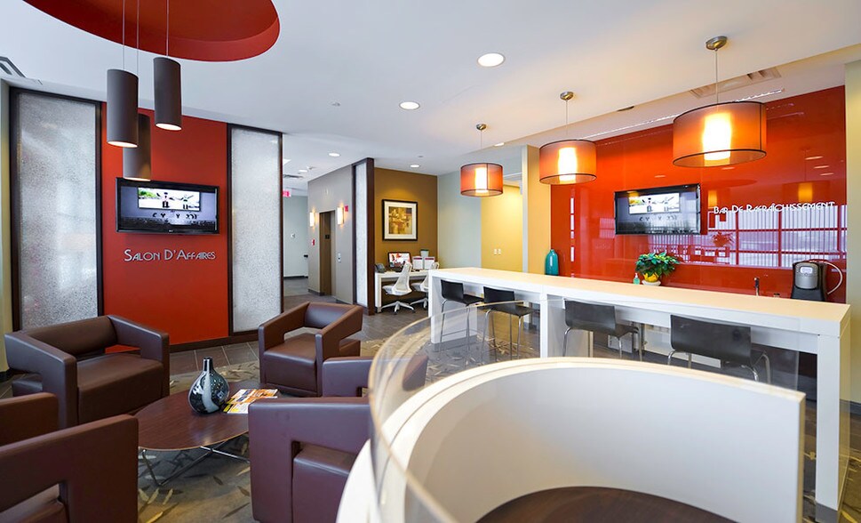 More Photos Of 2572 Boul Daniel Johnson, Laval Coworking Space