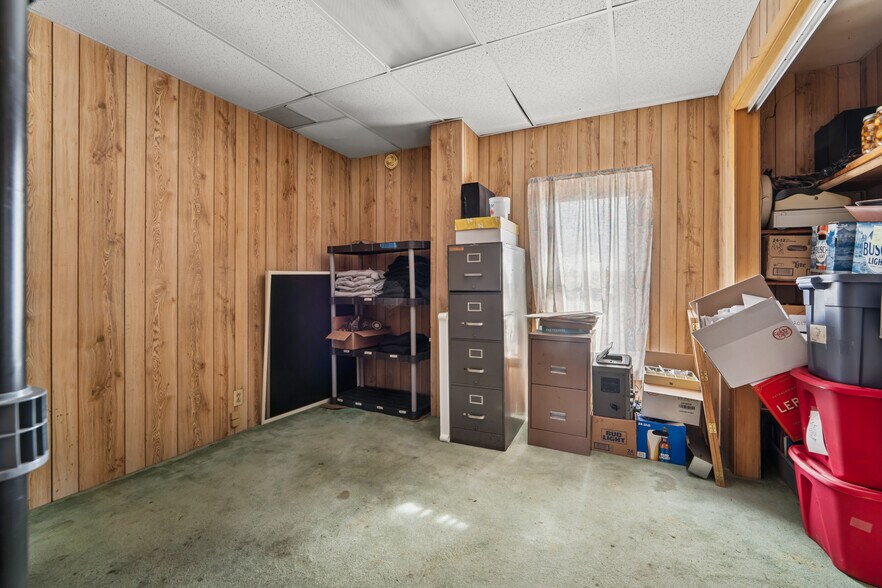 More Photos Of E9102 State Road 96 Hwy, Fremont Restaurant For Sale