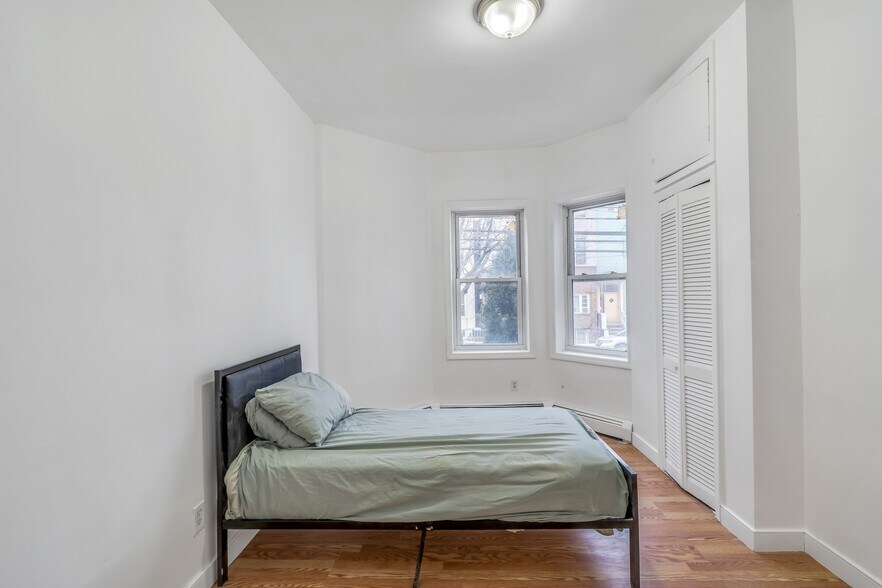 185 Hackensack Plank Rd, Weehawken, NJ 07086 Apartments For Sale