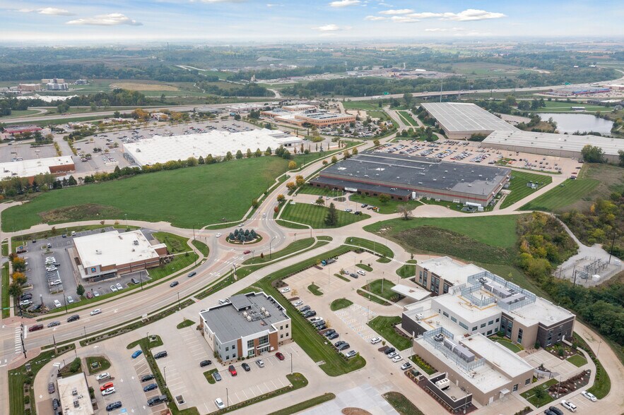 More Photos Of 2791 Heartland Dr, Coralville Healthcare For Lease