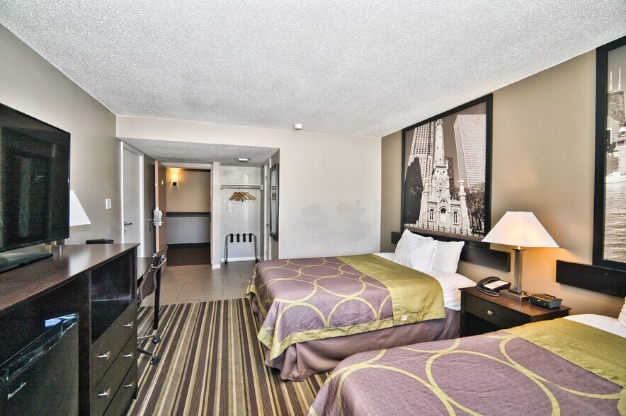 More Photos Of 9110 Waukegan Rd, Morton Grove Hotel For Sale