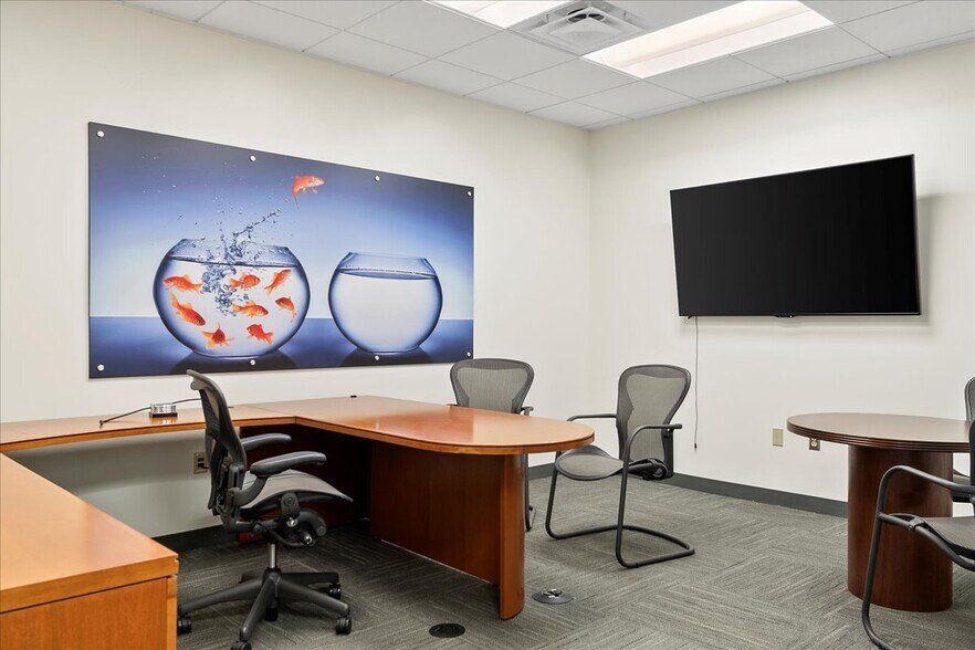 More Photos Of 3051 Hollis Dr, Springfield Office For Lease