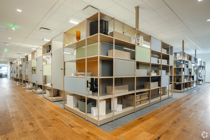 More Photos Of 1055 Howell Mill Rd, Atlanta Office For Lease