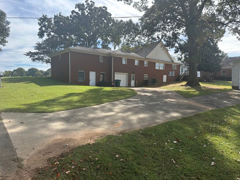 Primary Photo Of 972 S NC 16 Business Hwy, Stanley Office For Lease