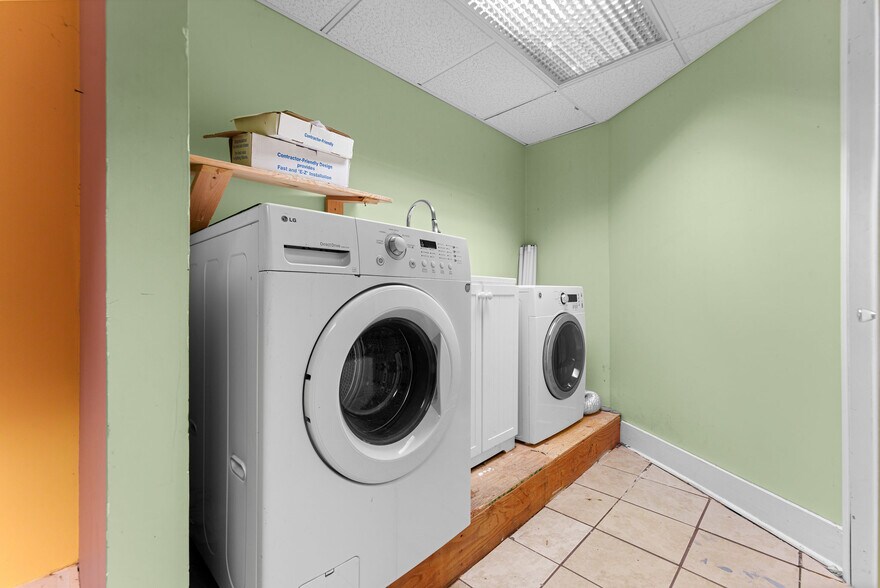 More Photos Of 21-25 Grove Ave, Verona Storefront Retail Office For Sale