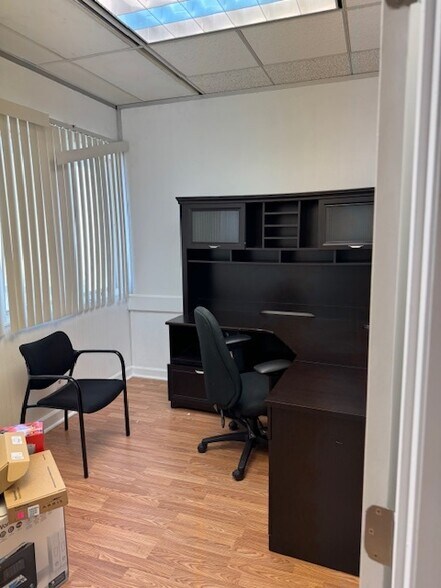 More Photos Of 7321 S Lindbergh Blvd, Saint Louis Office For Lease