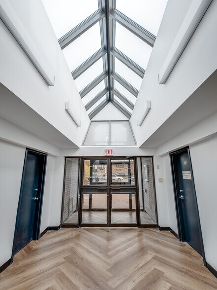 More Photos Of 3328 McCarthy Rd, Ottawa Medical For Lease