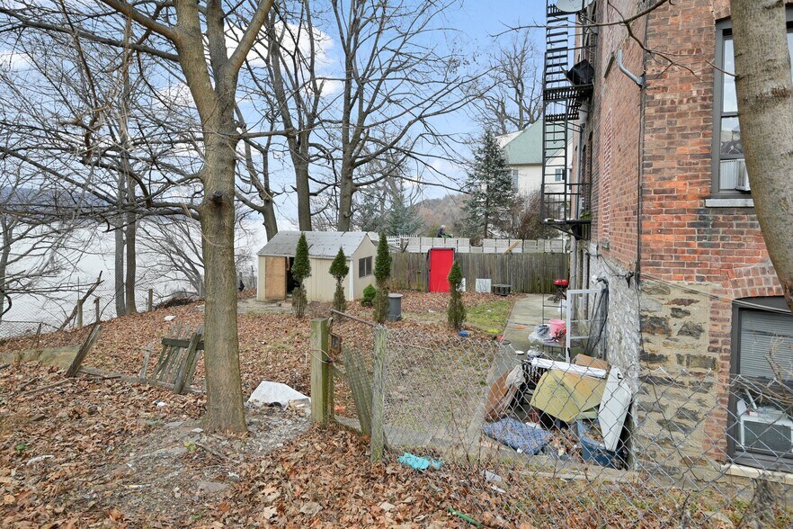 More Photos Of 737 Warburton Ave, Yonkers Apartments For Sale