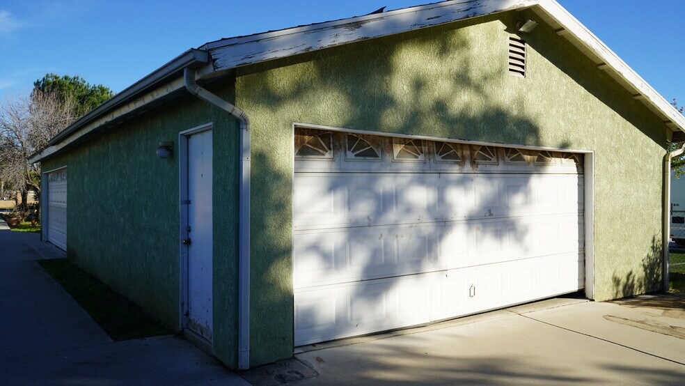 More Photos Of 4451 Glen St, Riverside Multifamily For Sale