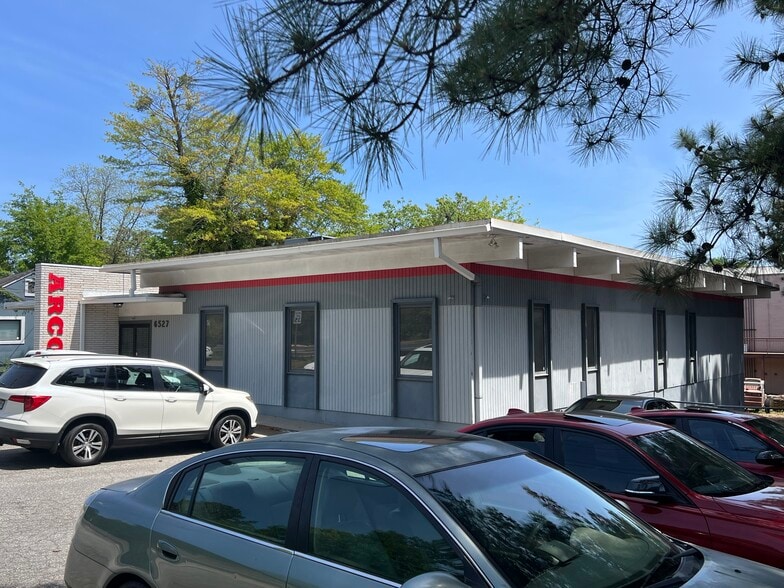 More Photos Of 6527 New Peachtree Rd, Atlanta Medical For Sale