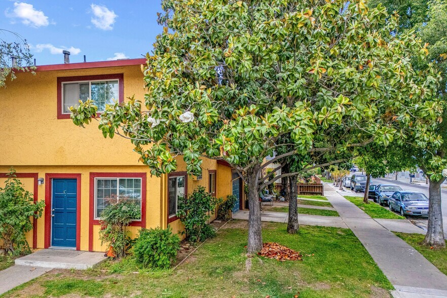 More Photos Of 7191 Eigleberry St, Gilroy Apartments For Sale