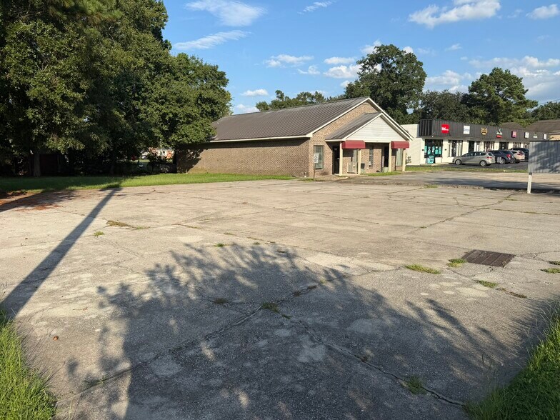 Primary Photo Of 131 & 133 Red Bank Road, Goose Creek Loft Creative Space For Lease