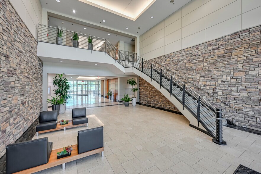 More Photos Of 2850 Lake Vista Dr, Lewisville Office Residential For Lease
