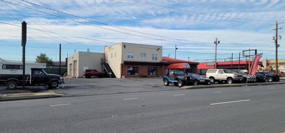 More Photos Of 7216 Ritchie Hwy, Glen Burnie Freestanding For Sale