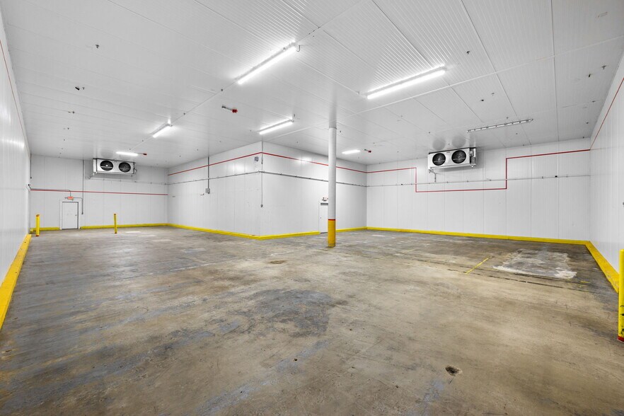 More Photos Of 6960 NW 25th St, Miami Refrigeration Cold Storage For Lease