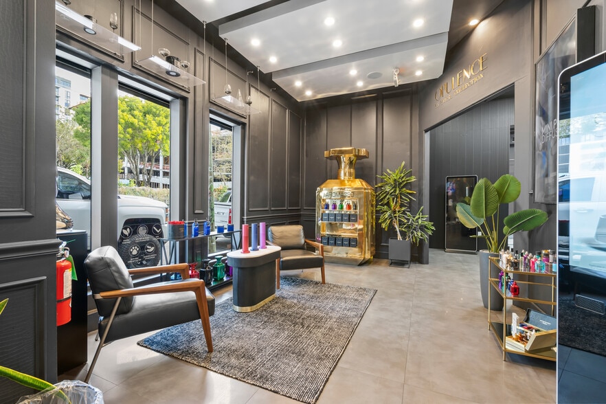 Primary Photo Of 2052 NW Miami Ct, Miami Flex For Lease