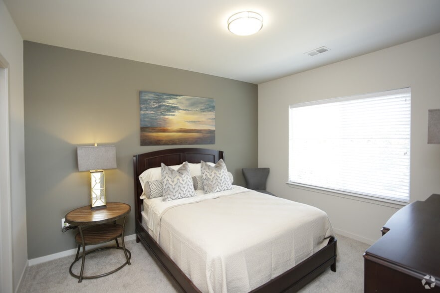 More Photos Of 7900 Conser St, Overland Park Apartments For Sale