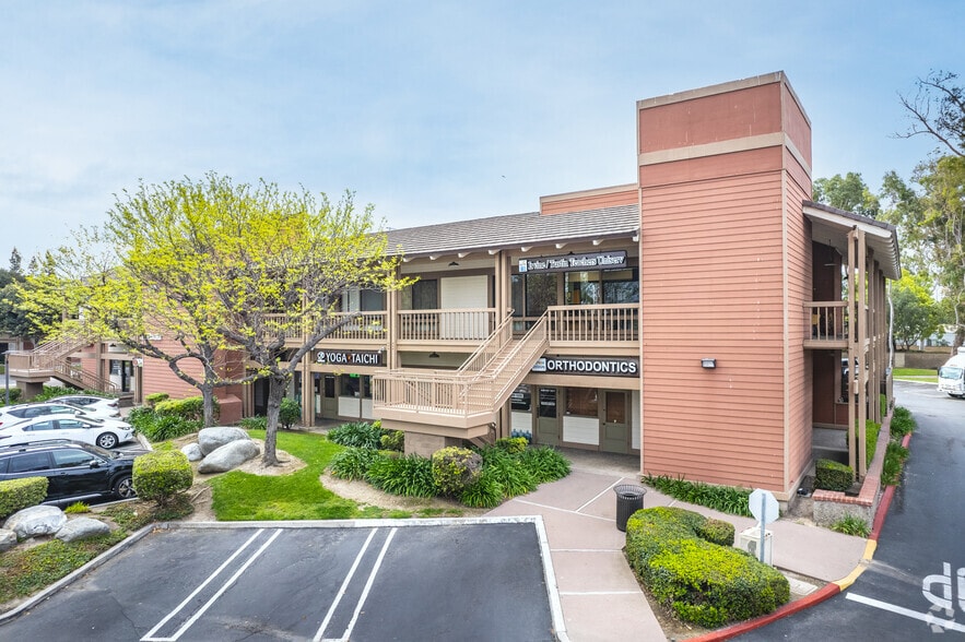 More Photos Of 4762-4960 Irvine Blvd, Irvine Unknown For Lease