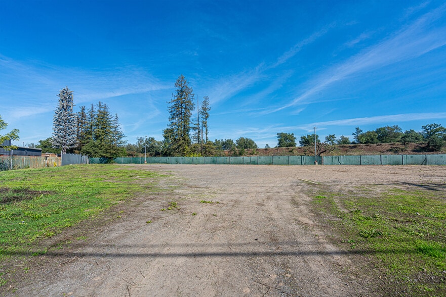 More Photos Of 10342 Old Redwood Hwy, Windsor Warehouse For Sale