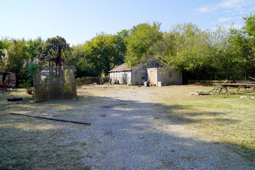 More Photos Of 501 Maple st, Drumright Flex For Sale