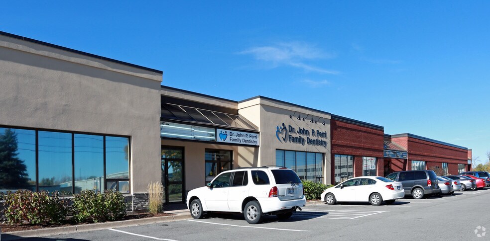 More Photos Of 261 Martindale Rd, St Catharines General Retail For Sale