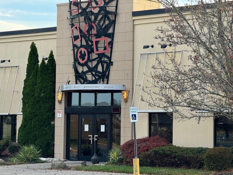 More Photos Of 23 Crystal Run Xing, Middletown Restaurant For Sale