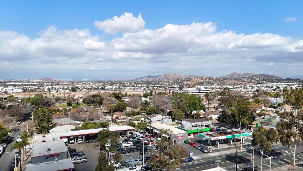 More Photos Of 416 W 6th St, Corona Auto Repair For Sale