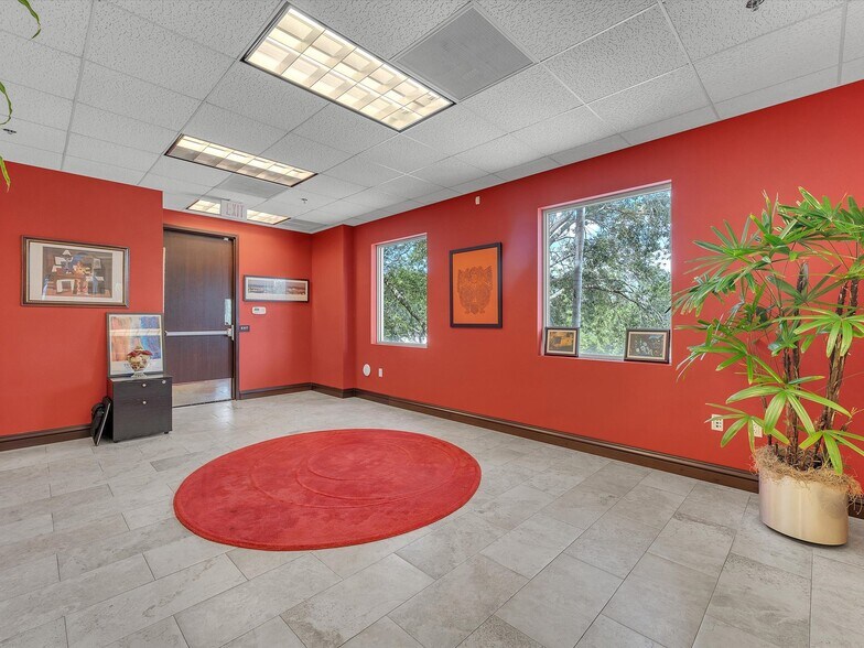 More Photos Of 2260 NW 114th Ave, Doral Warehouse For Lease