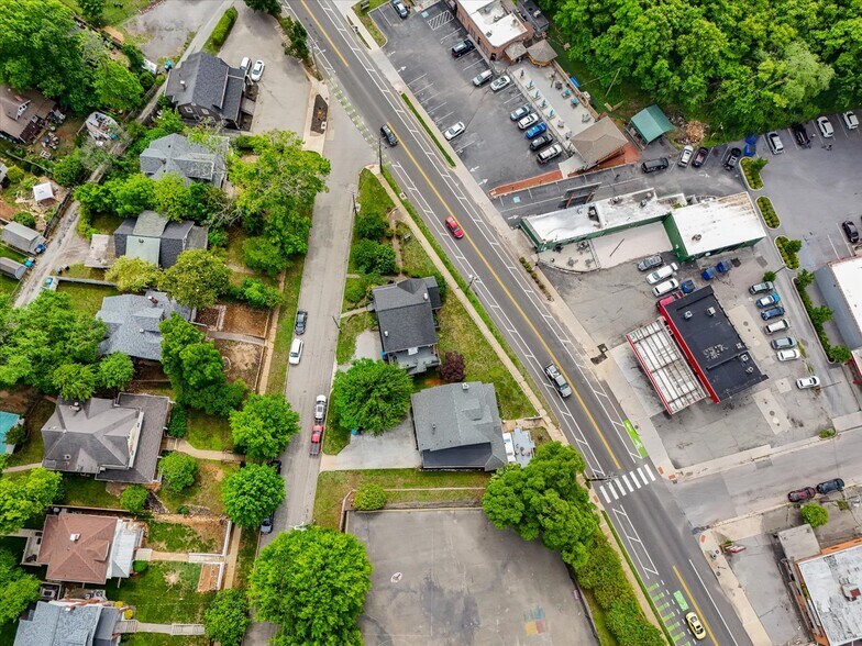 More Photos Of 1911 Memorial Ave SW, Roanoke Office Residential For Sale