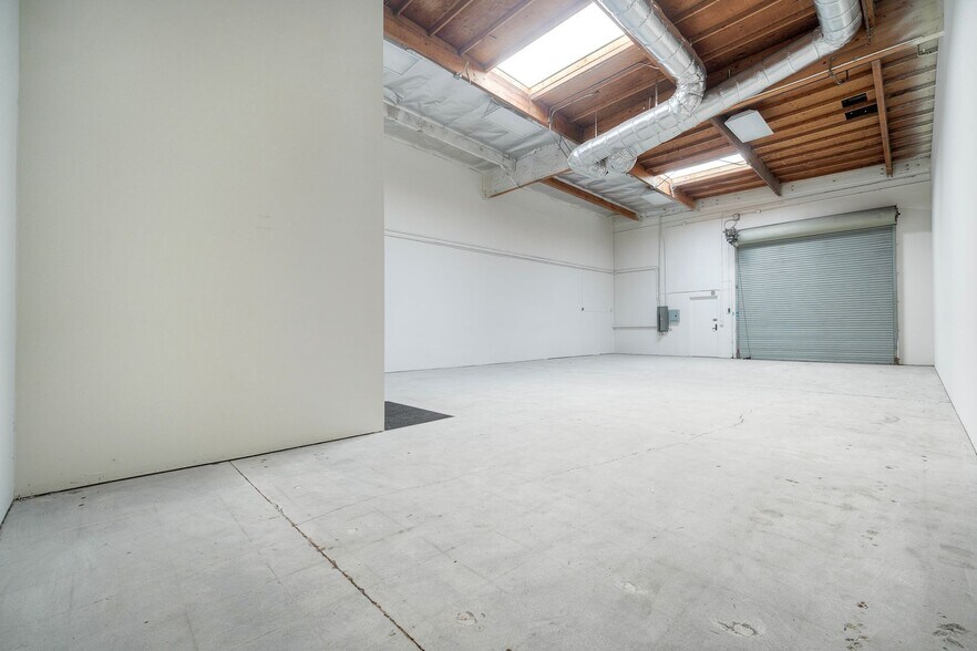 More Photos Of 1195 Linda Vista Dr, San Marcos Industrial For Lease