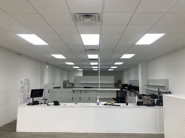 More Photos Of 3061-3071 Michigan Ave, Kissimmee Unknown For Lease