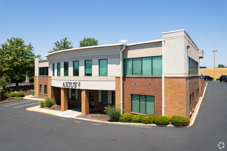 Primary Photo Of 2085 Bluestone Dr, Saint Charles Medical For Sale