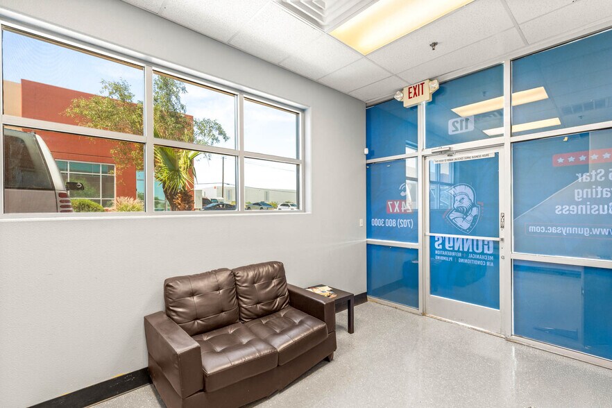 More Photos Of 4570 Donovan Way, North Las Vegas Light Distribution For Sale