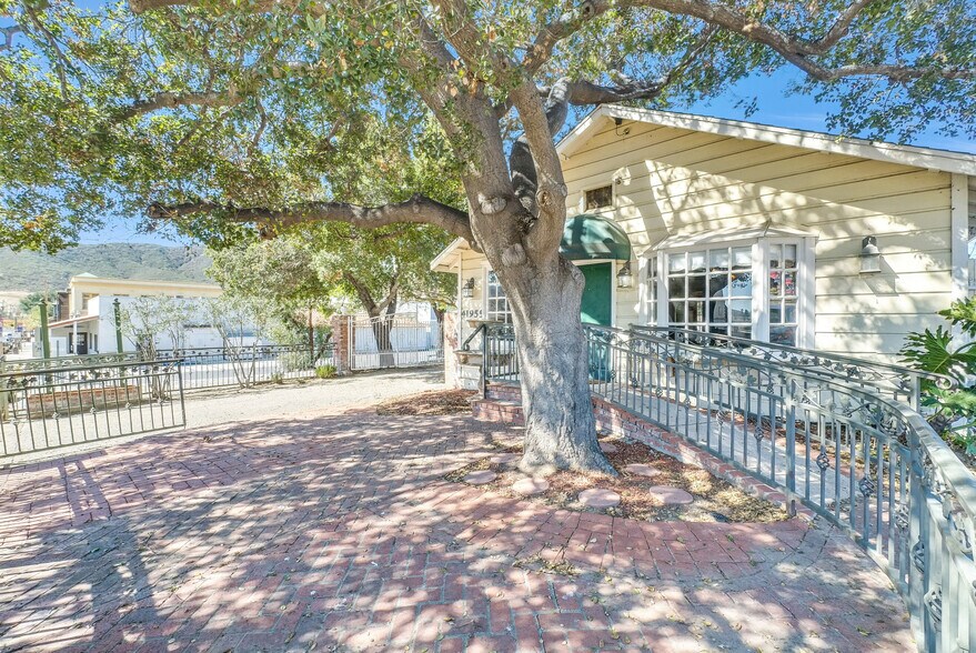 Primary Photo Of 41955 Main St, Temecula Freestanding For Sale