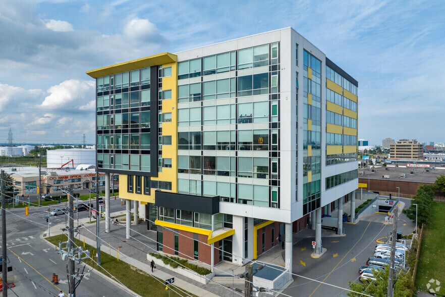 More Photos Of 1275 Finch Ave W, Toronto Medical For Lease