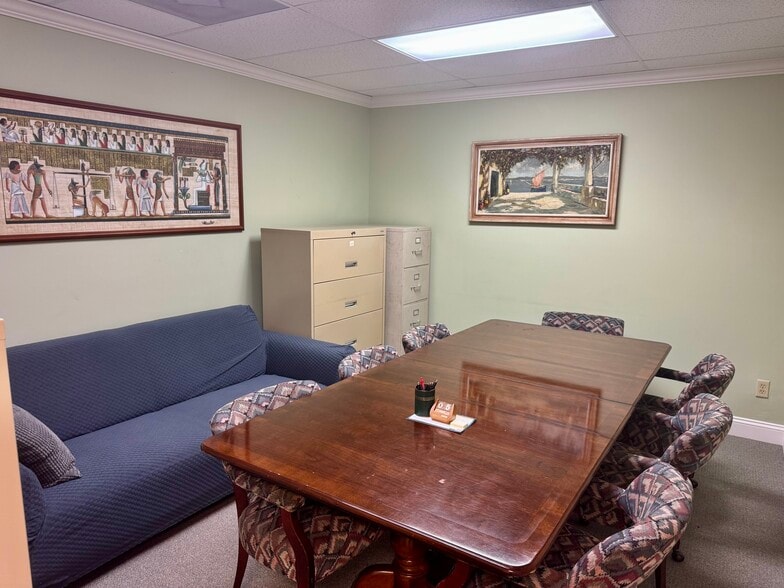 More Photos Of 3003 Cardinal Dr, Vero Beach Office For Sale