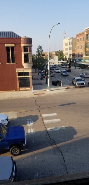 More Photos Of 302 S Broadway Ave, Albert Lea Storefront Retail Office For Sale