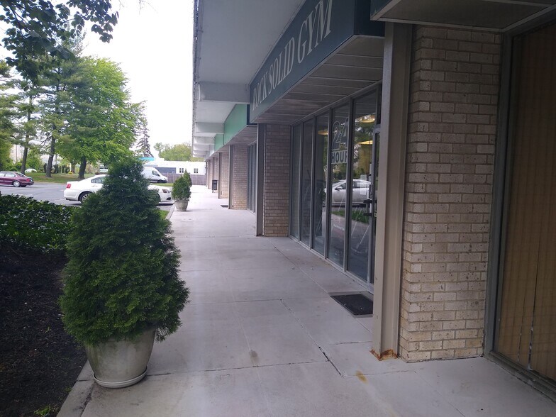 More Photos Of 401 Cooper Landing Rd, Cherry Hill Apartments For Lease