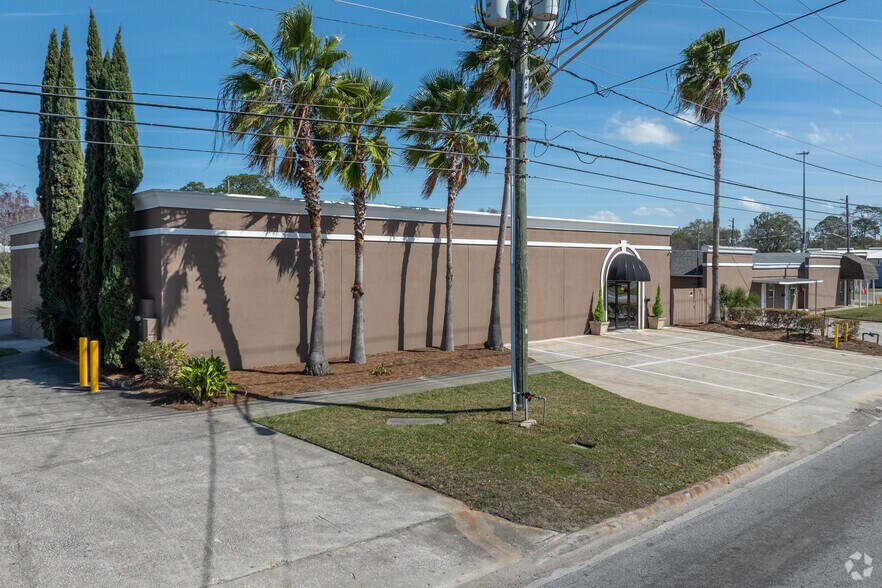 Primary Photo Of 217-231 Edgewood Ave S, Jacksonville Industrial For Sale