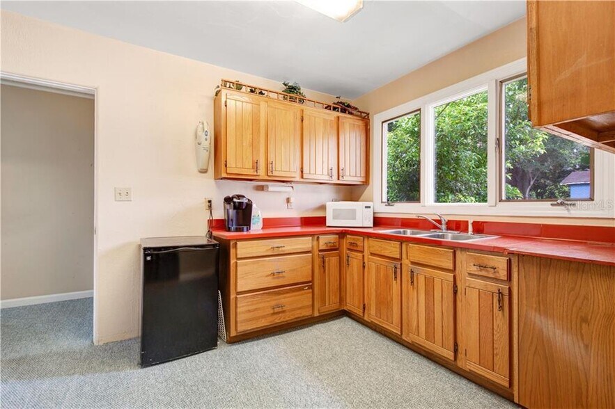 More Photos Of 1910 Hillcrest St, Orlando Office For Sale