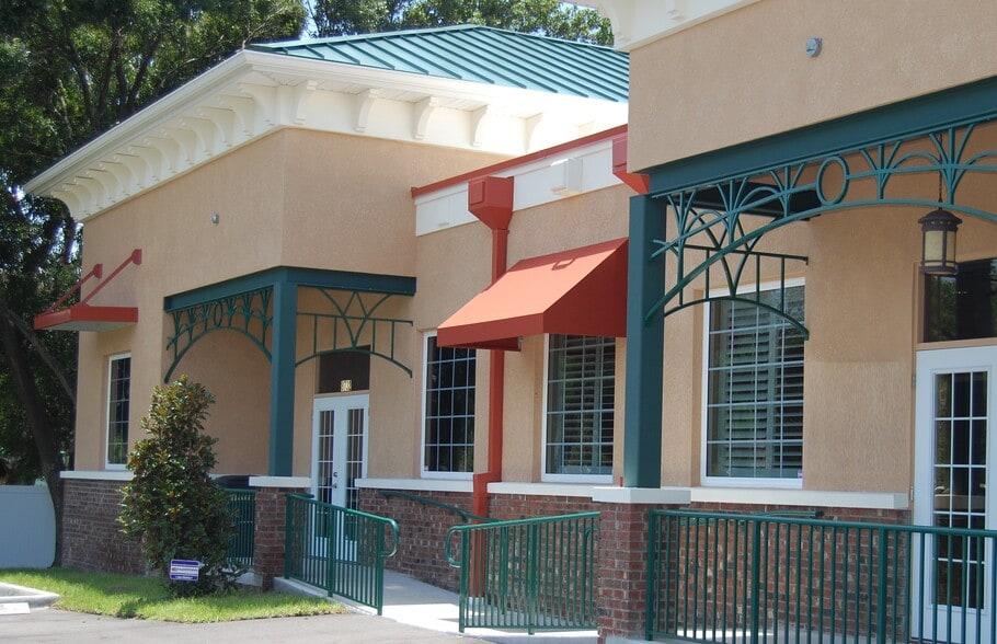 Primary Photo Of 8732 W Fountain Ave, Tampa Medical For Lease