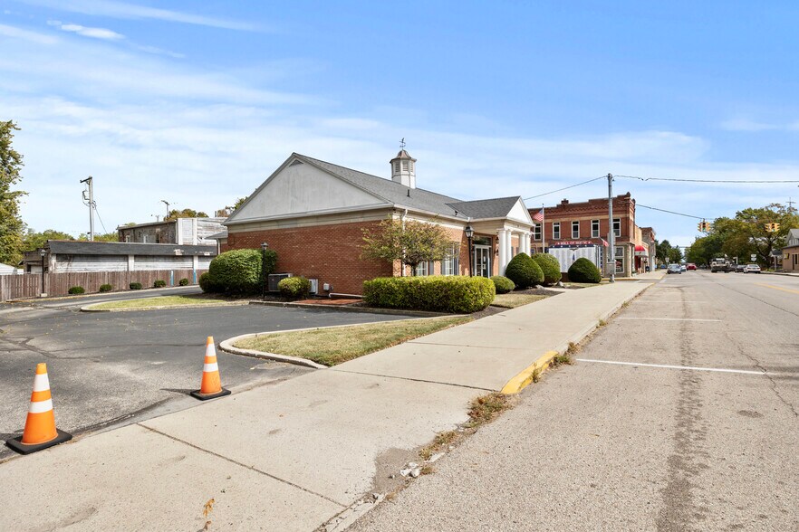 More Photos Of 8 W Maple St, North Lewisburg Storefront Retail Office For Lease