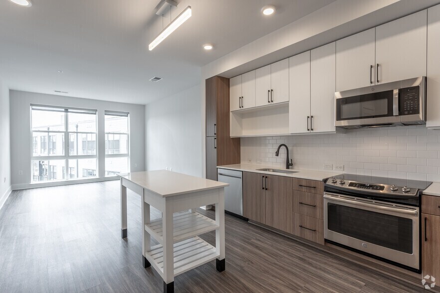 More Photos Of 680 Rhode Island Ave NE, Washington Apartments For Lease