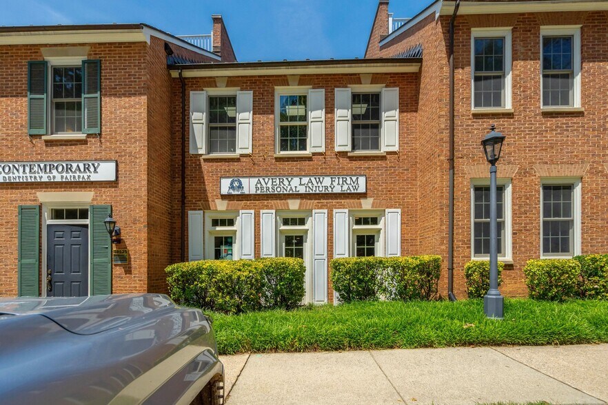 More Photos Of 10525 Braddock Rd, Fairfax Medical For Sale
