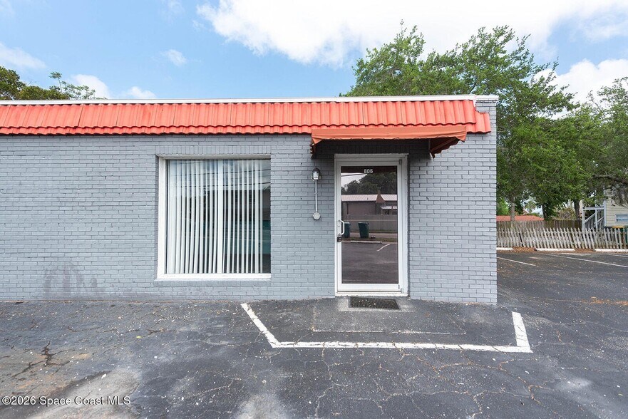 More Photos Of 804-806 Forrest Ave, Cocoa Loft Creative Space For Lease