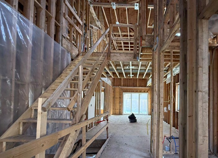 More Photos Of 2700 Mewburn Rd, Niagara Falls Apartments For Sale